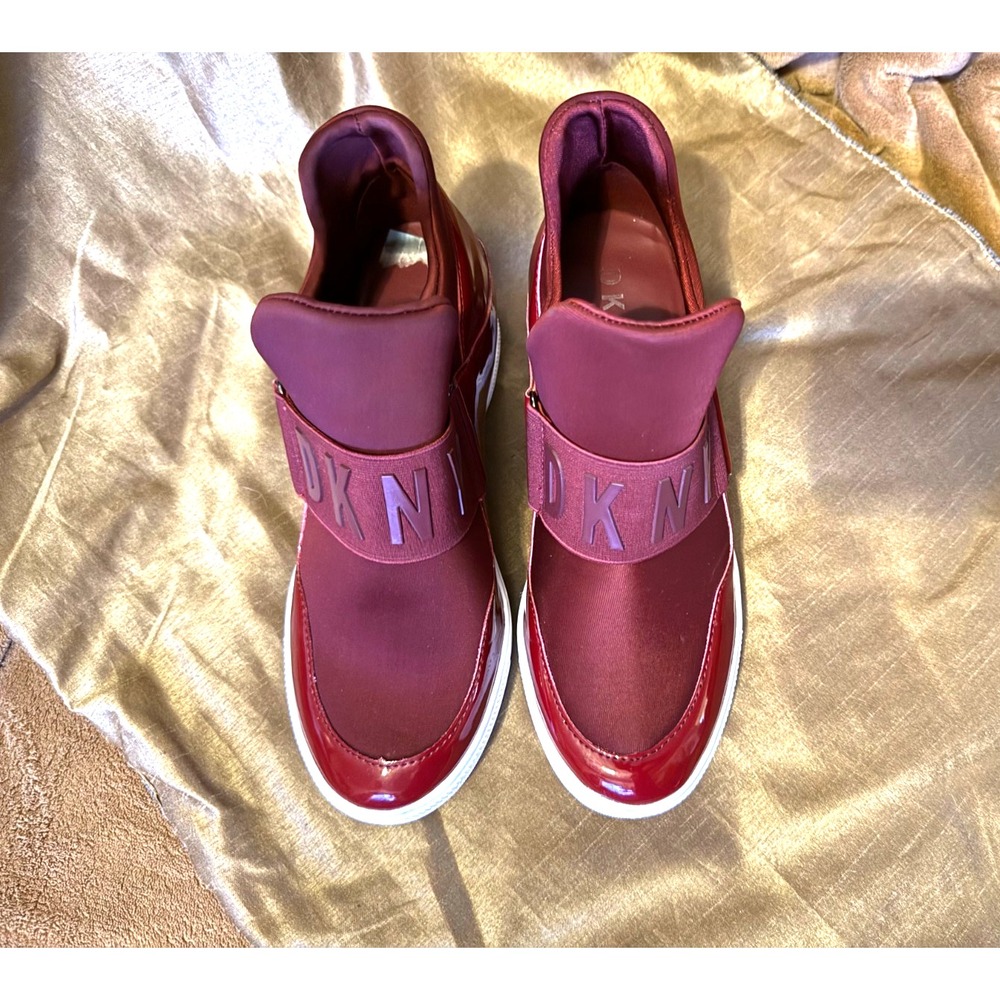 DKNY Streetwear Cosmos Maroon Burgundy Patent Hidden Wedge Sneakers - Size 6